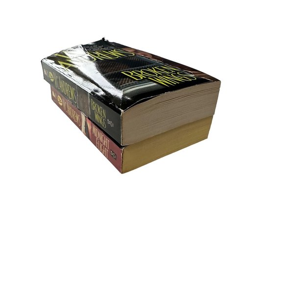 V.C. Andrew’s Broken Flight Series complete set volumes #1&2 2003 paperbacks - Picture 4 of 5